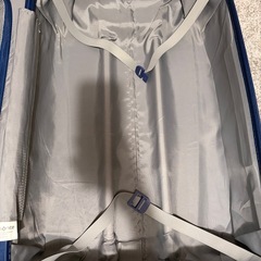 【Samsonite】青色 軽量大型スーツケース（長期旅行・留学に）の画像