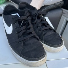 🚨12月買うなら“今”の歳末価格⚡️ NIKE/ナイキ コート レガシー キャンバス/ NIKE COURT LEGACY CANVASの画像