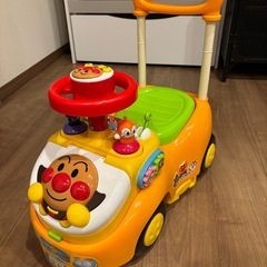 アンパンマン　よくばりビジーカー
の画像