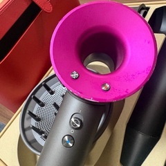 Dyson  ダイソン　ドライヤーの画像