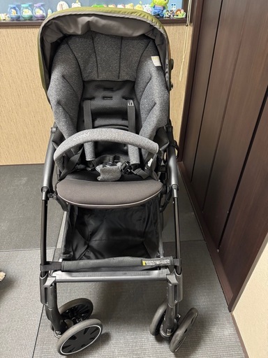 <1/10-12限定値下げ>ほぼ未使用品!combiベビーカーとオムニ360のセット売り