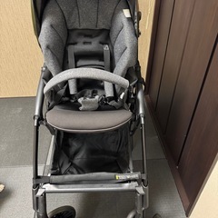 ほぼ未使用品!combiベビーカーとオムニ360のセット売りの画像