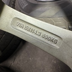 195/65R15 スタッドレスタイヤの画像