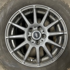 195/65R15 スタッドレスタイヤの画像