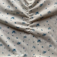 axes 白　花柄の画像