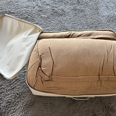 三角クッションの画像