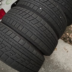 ヨコハマiG60 205/60-16スタッドレスタイヤ2023年製の画像