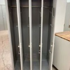 ID:708327　ロッカー４人用　ダイヤル式の画像