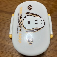 お弁当箱の画像