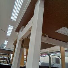 リユースのサカイ栃木店★ジモティ割あり★  テーブル　折りたたみ ホワイト W70×D45×H69.5 クリーニング済み TC11864の画像
