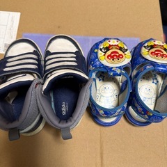 adidas キッズシューズ 13cmの画像