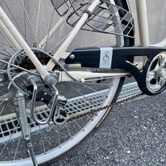 【しっかり整備済み】ダブルロック26インチ6段変速オートLEDライトベージュ自転車の画像