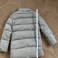 新品　XSサイズ GAP ダウンジャケット グレーの画像