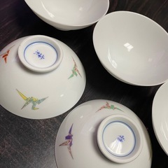 折り鶴柄の茶碗5個セットの画像