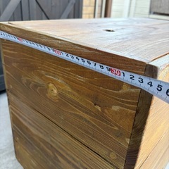 地域猫さんの木製ハウスの画像