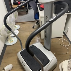 crazy fitness ブルブル振動マシンの画像