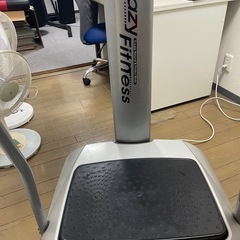 crazy fitness ブルブル振動マシンの画像