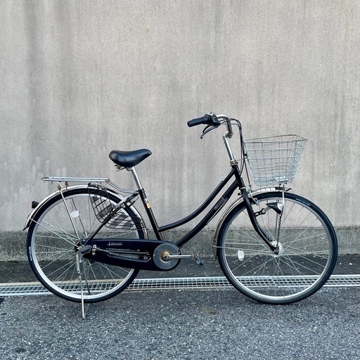 【お譲り先決定】最終価格 耐摩耗タイヤ26インチ内装3段オートLEDライトの自転車ブラック