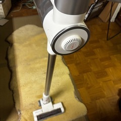 スティッククリーナー サイクロン 軽量ハンディ掃除機 5層濾過 強弱切替 着脱式バッテリー 充電式 壁掛け収納 静音 LEDライト付き 3WAYタイプ の画像