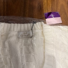 Rady ホワイト ケーブル
ニット カーディガンの画像