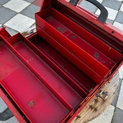 大きい工具箱の画像
