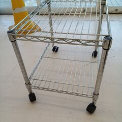 リユースのサカイ栃木店★ジモティ割あり★  メタルラック シルバー W61×D45.5×H52 クリーニング済み TC11861の画像