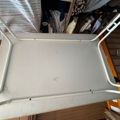 キッチンパイプテーブルの画像