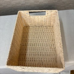 編み込み収納かご　小の画像
