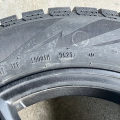 15インチ　スタッドレスタイヤ(ピレリ　ICE ASIMMETRICO PLUS )&アルミホイールセットの画像