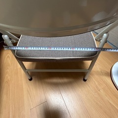 折りたたみ椅子の画像