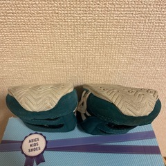 未使用に近い　アシックス　キッズシューズ　15.0　の画像