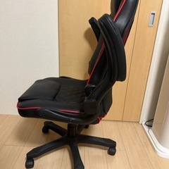ゲーミングチェアの画像