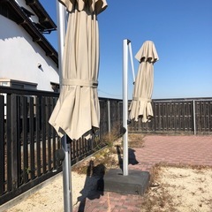 ガーデンパラソル　2台の画像