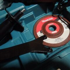 マキタ　18V　充電式　グラインター付属品　充電器　ケースの画像