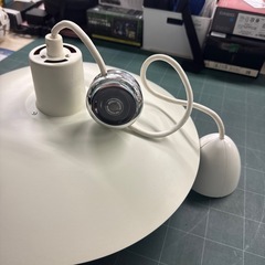 【ジャングルジャングル貝塚店】ペンダントライト　ルイスポールセン　PH4/3 ホワイト　外国　デンマーク製　G2PB-16Z1-1W 家電　照明　ライト　オシャレ　かわいい　キレイ　貝塚　二色浜　動作保証　クリーニング済みの画像