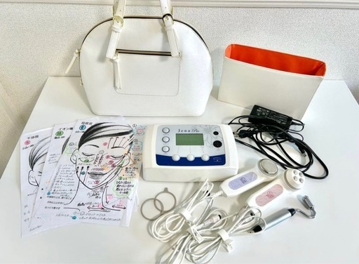 Jena 美顔器 収納バッグ付き 最終値下げ】Dr.Jena 美顔器(バッグ付き)