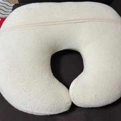 プーさん授乳クッションの画像