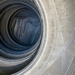 スタッドレスタイヤの画像