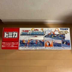 トミカ　たのしい自動車工場の画像