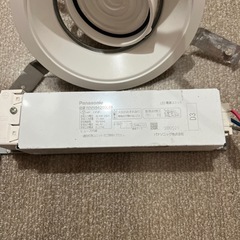 Panasonic パナソニック　LED スポットライトの画像