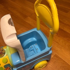 子ども用 乗れるおもちゃ汽車（サウンド付き）の画像