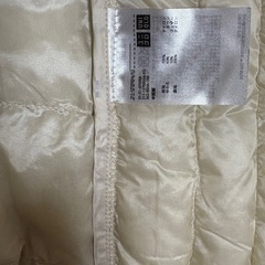 UNIQLO ダウンベストの画像