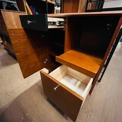 【16万円】 BROWN ハビタ キッチンボード エス キッチン収納 食器棚 カップボード レンジ台 キャビネット スライド棚 木製 北欧 ミッドセンチュリー 収納家具 kitchen board cupboard cabinet storage shelf mid-century modern wooden furnitureの画像