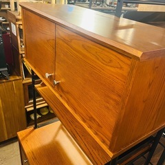 【16万円】 BROWN ハビタ キッチンボード エス キッチン収納 食器棚 カップボード レンジ台 キャビネット スライド棚 木製 北欧 ミッドセンチュリー 収納家具 kitchen board cupboard cabinet storage shelf mid-century modern wooden furnitureの画像