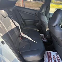 【諸費用コミ】返金保証付:50プリウス★後期★Sツーリング★白★車検あり★ナビ★ETC★ハイブリッドバッテリー診断済みの画像