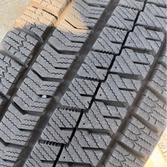 215/65R/16ブリザックの画像