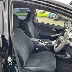 【諸費用コミ】返金保証付:30プリウス 後期 Sツーリング 黒 ★車検R9年6月★18万キロkm★ナビ/ETC/LEDの画像