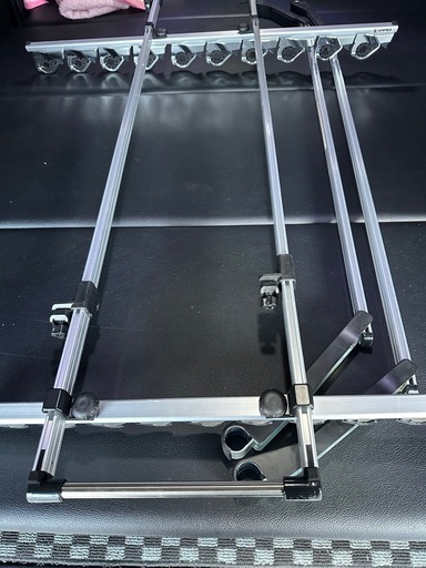 ハイエース 200  標準  inno  ロッドホルダー 美品