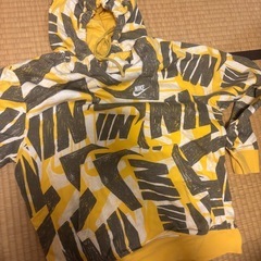 パーカーの画像