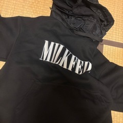 パーカーの画像